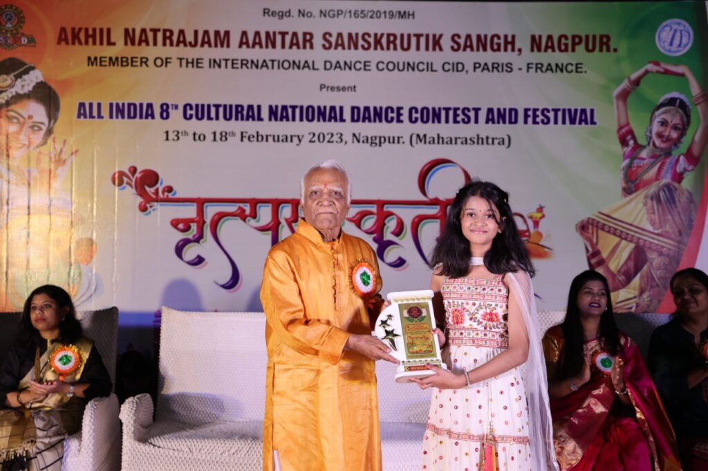 Miss. Swara Patre received second prize in solo minor category