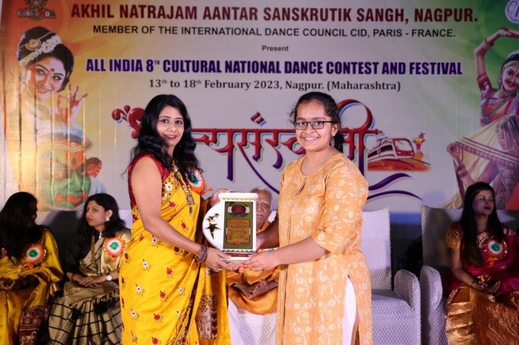 Miss. Mihika Shah received second prize in solo junior category
